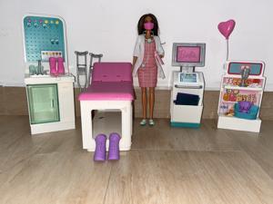 Barbie Profissões Clinica Médica